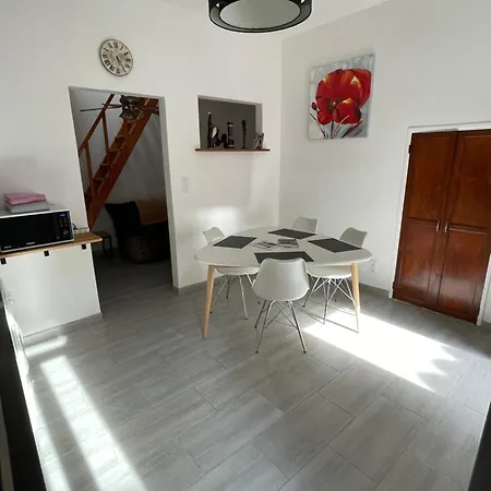 Chez Sonou , Nimes Centre Apartment Exterior photo